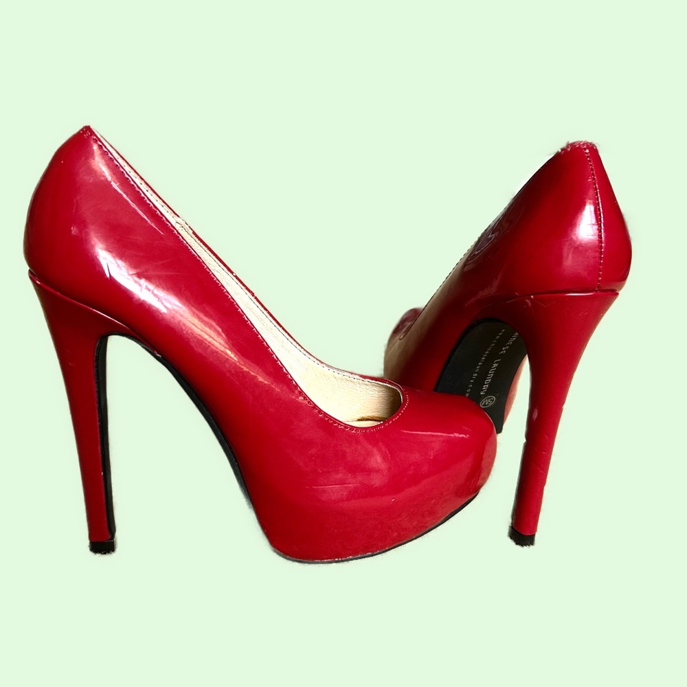 Chinese Laundry 2000s red pumps